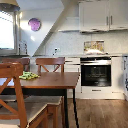 Heideweg, 3 Obergeschoss Mit Garten-sitzplatz * Westerland